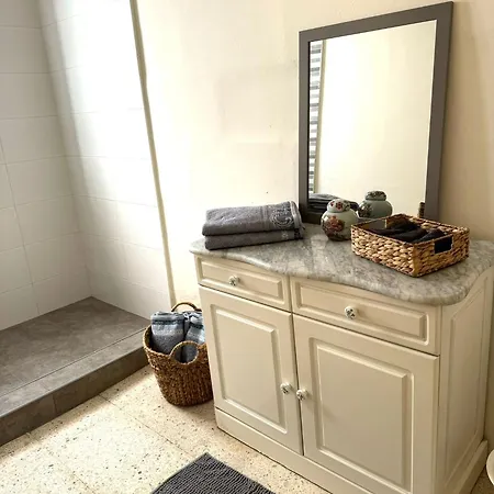 St Pauls Bay House With 5 Bedrooms